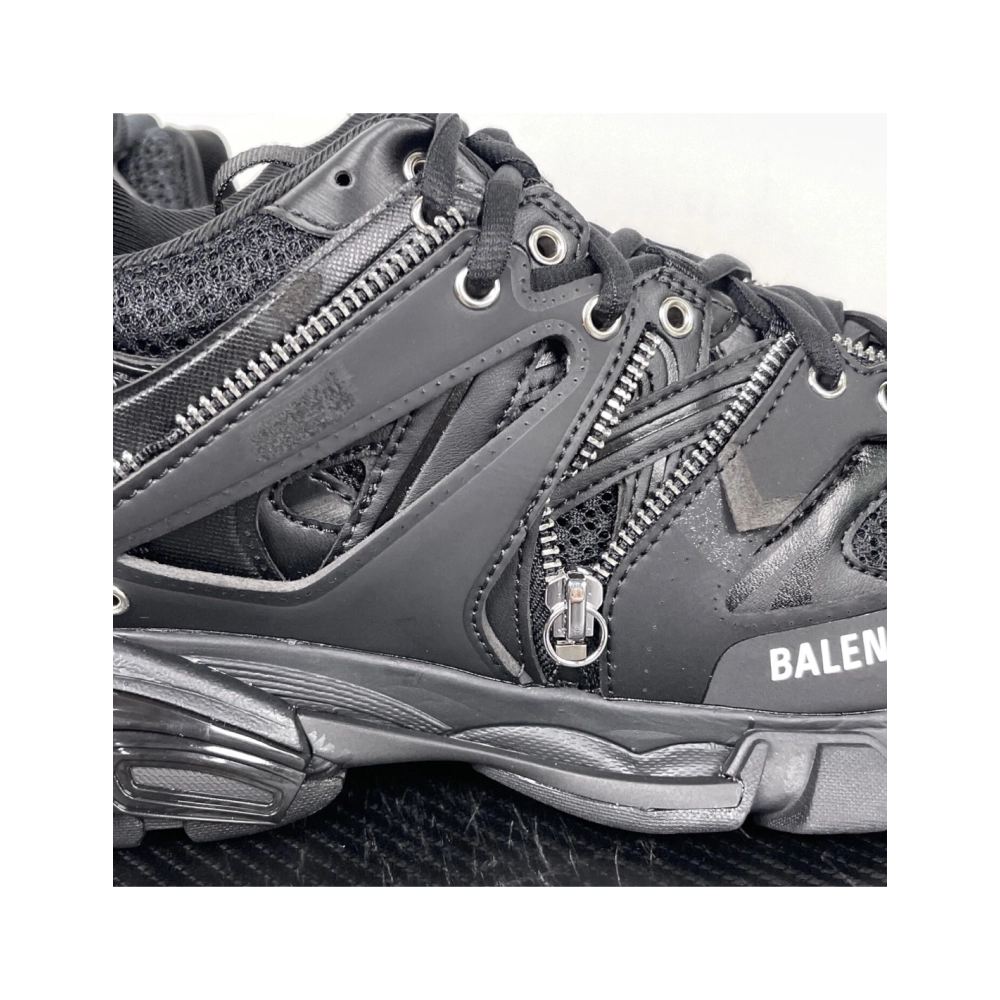 Balenciaga Track LED Sneaker in Black 542023 W3AD3 2350 , High-Fashion Layered Chunky Sneaker , Premium SneakersStreetwear , Wor