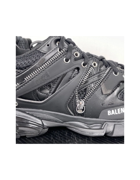 Balenciaga Track LED Sneaker in Black 542023 W3AD3 2350 , High-Fashion Layered Chunky Sneaker , Premium SneakersStreetwear , Wor