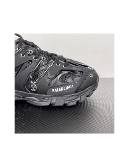 Balenciaga Track LED Sneaker in Black 542023 W3AD3 2350 , High-Fashion Layered Chunky Sneaker , Premium SneakersStreetwear , Wor