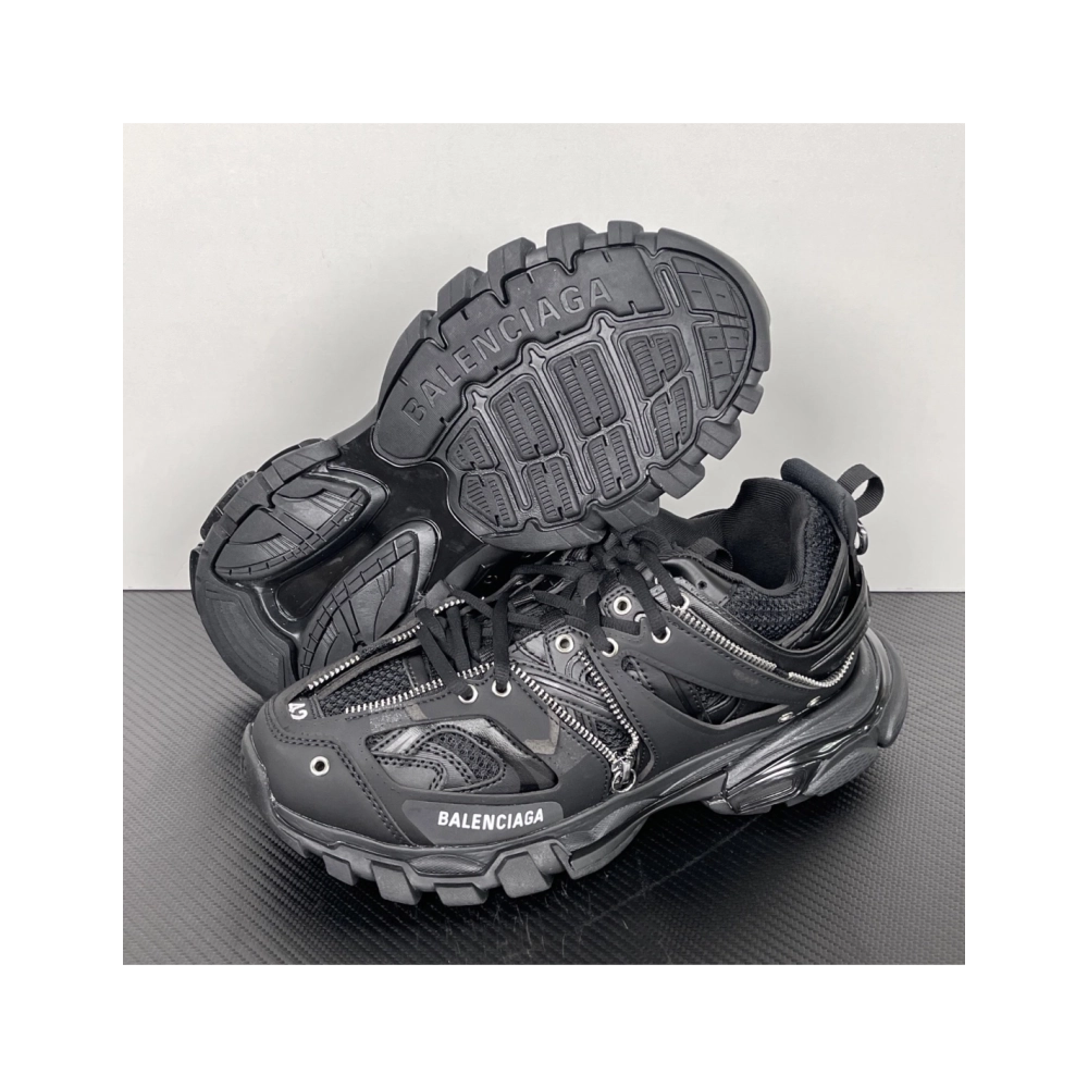 Balenciaga Track LED Sneaker in Black 542023 W3AD3 2350 , High-Fashion Layered Chunky Sneaker , Premium SneakersStreetwear , Wor