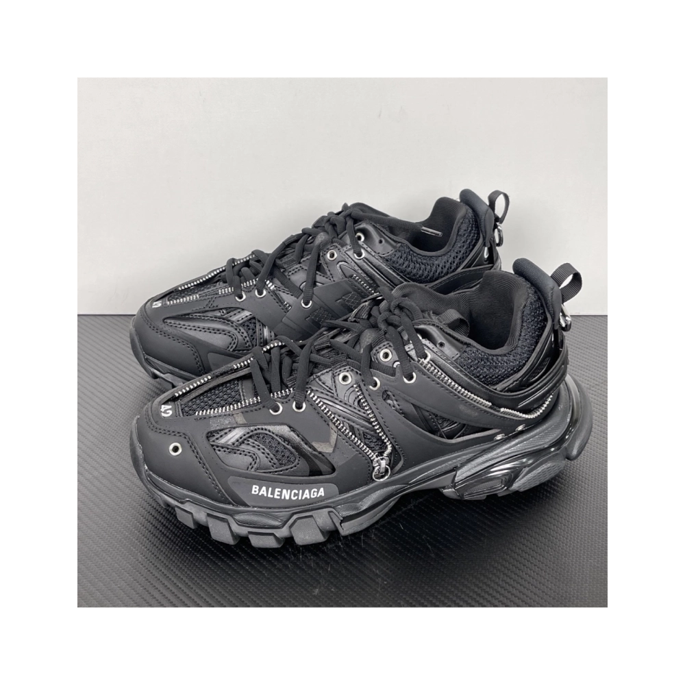 Balenciaga Track LED Sneaker in Black 542023 W3AD3 2350 , High-Fashion Layered Chunky Sneaker , Premium SneakersStreetwear , Wor