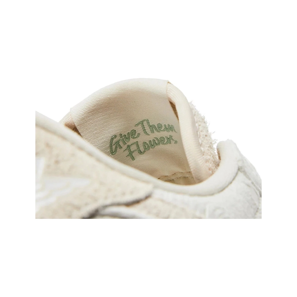 Chris Paul x Air Jordan 1 Retro Low OG Give Them Flowers FZ0455 200,AIR JORDAN 1 LOW,Air Jordan