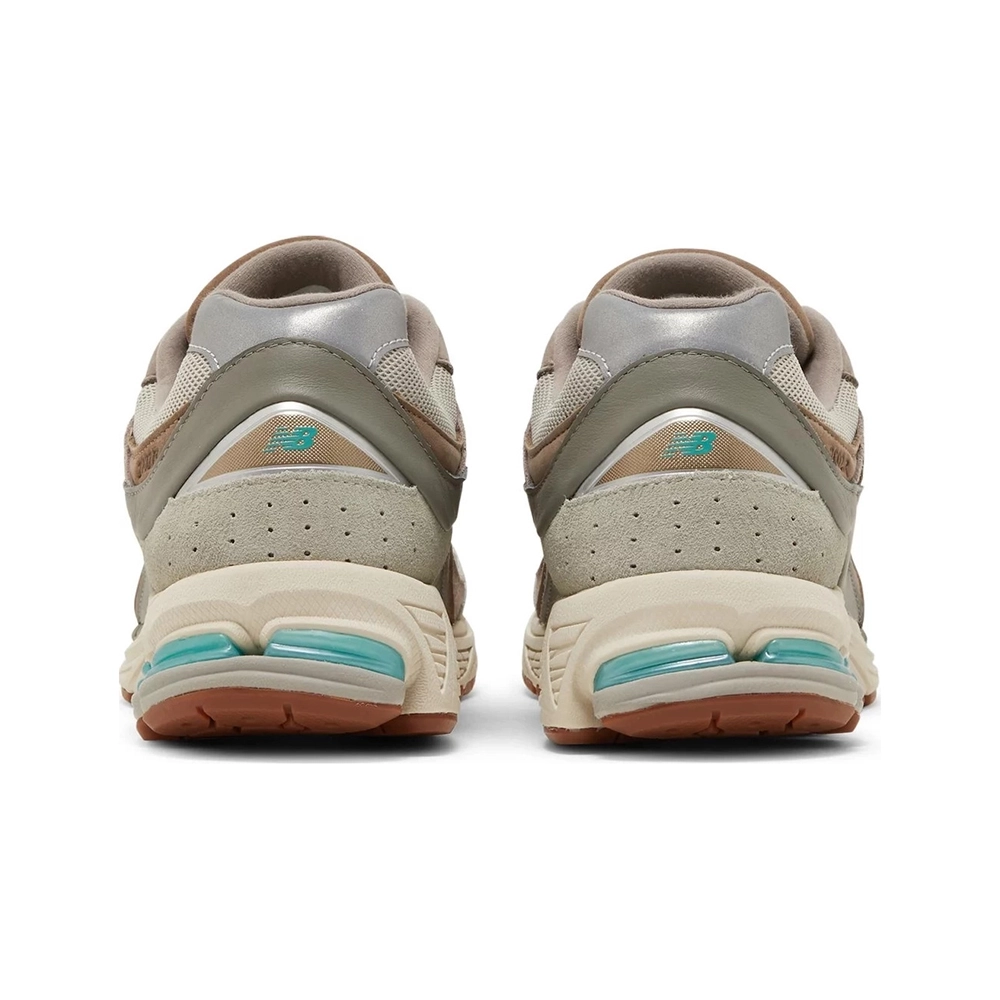atmos x 2002R Oasis,New Balance 2002,New Balance Shoes