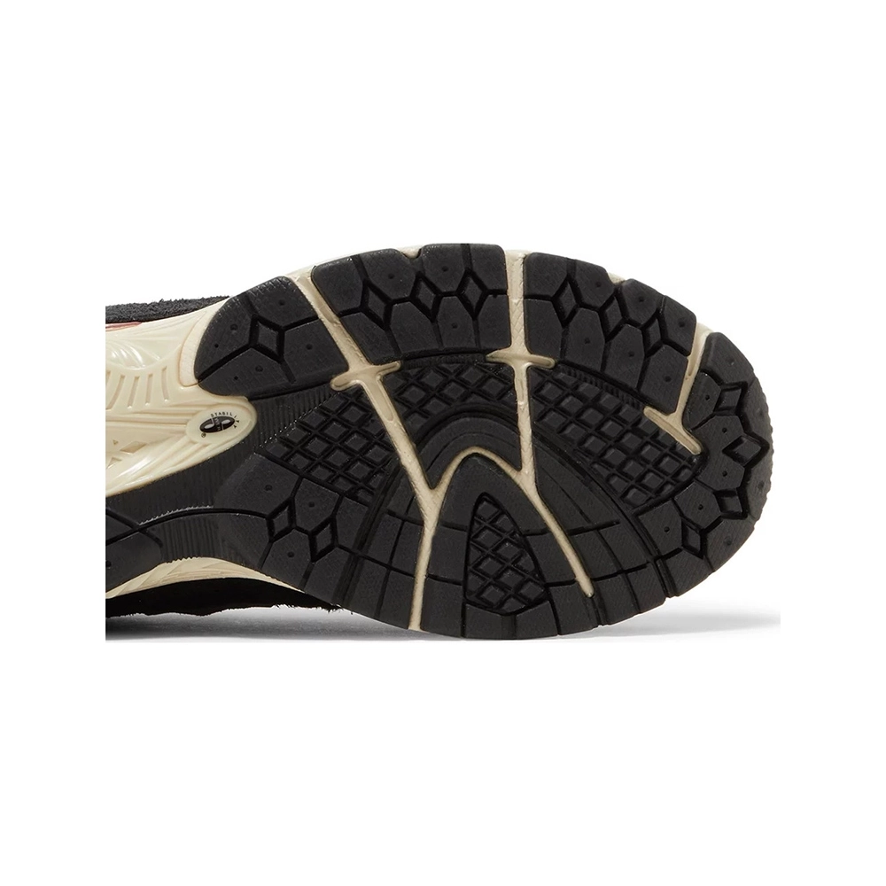 1906D Protection Pack Black,New Balance 1906,New Balance Shoes