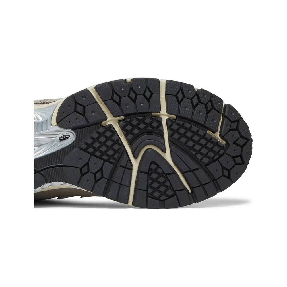 1906R Beige Cream,New Balance 1906,New Balance Shoes