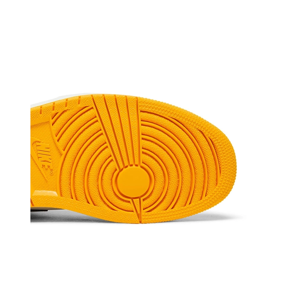 AIR JORDAN 1 HIGH OG TAXI 555088 711,AIR JORDAN 1 HIGH,Air Jordan