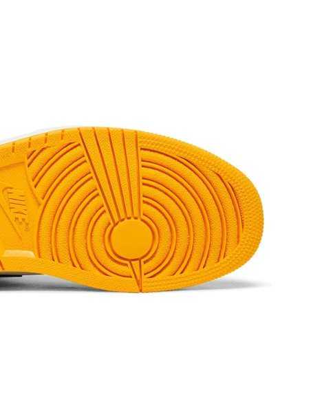 AIR JORDAN 1 HIGH OG TAXI 555088 711,AIR JORDAN 1 HIGH,Air Jordan