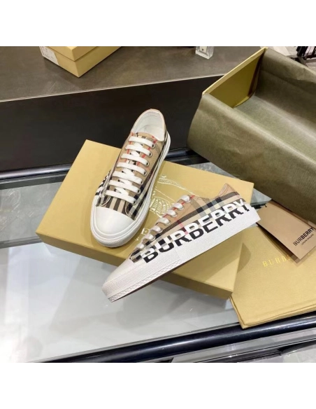 Burberry Logo Print Vintage Check,BURBERRY SNEAKERS,Other Brand Reps Sneakers