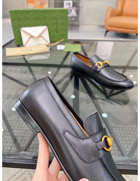 Gucci Jordaan Leather Loafer,GUCCI SHOES Reps,Other Brand Reps Sneakers