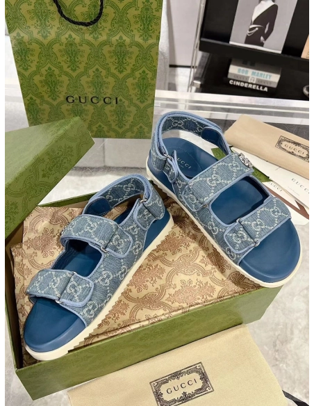 GUCCI SANDAL WITH DOUBLE G,GUCCI SHOES Reps,Other Brand Reps Sneakers