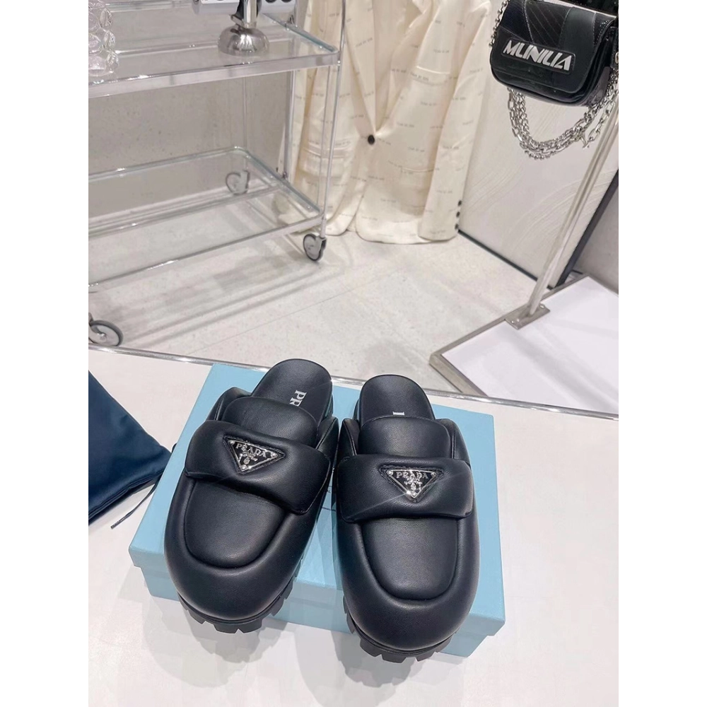 Prada Soft padded nappa leather sabots,PRADA SNEAKER,Other Brand Reps Sneakers