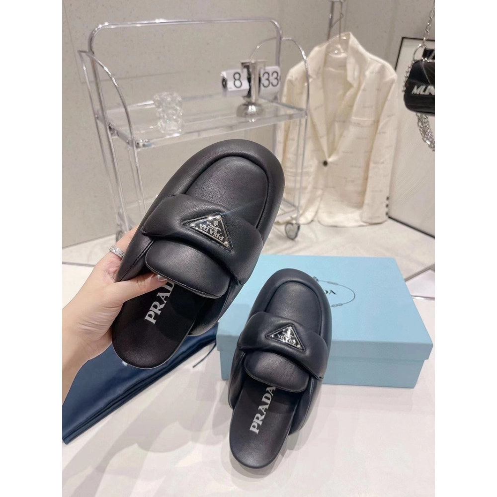 Prada Soft padded nappa leather sabots,PRADA SNEAKER,Other Brand Reps Sneakers