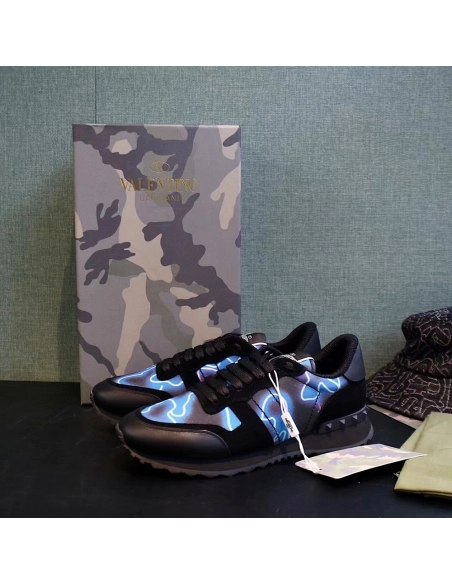 Valentino Garavani Rockrunner Reps Sneakers,VALENTINO,Other Brand Reps Sneakers