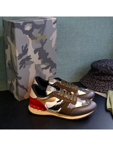 Valentino Garavani Rockrunner Reps Sneakers,VALENTINO,Other Brand Reps Sneakers