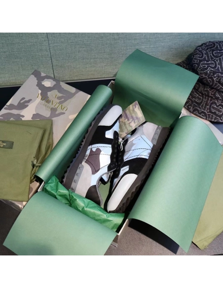 Valentino Garavani Rockrunner Reps Sneakers,VALENTINO,Other Brand Reps Sneakers