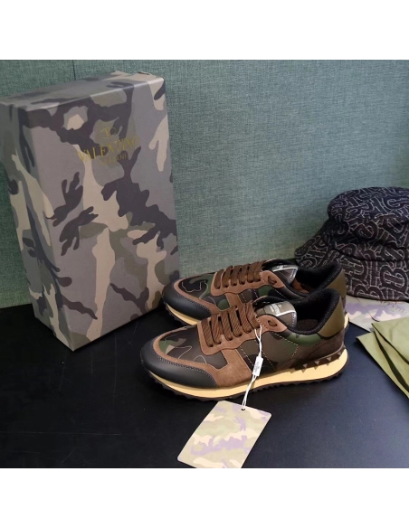 Valentino Garavani Rockrunner Reps Sneakers,VALENTINO,Other Brand Reps Sneakers