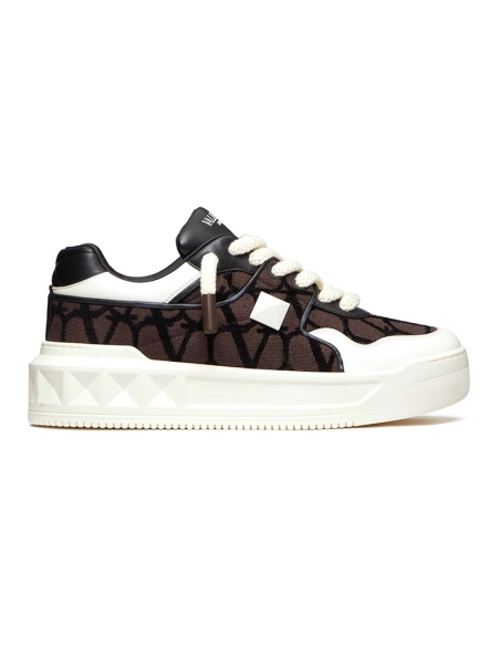 Valentino One Stud XL LowTop Sneaker,VALENTINO,Other Brand Reps Sneakers