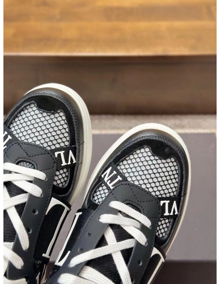 VALENTINO VL7N SNEAKER,VALENTINO,Other Brand Reps Sneakers