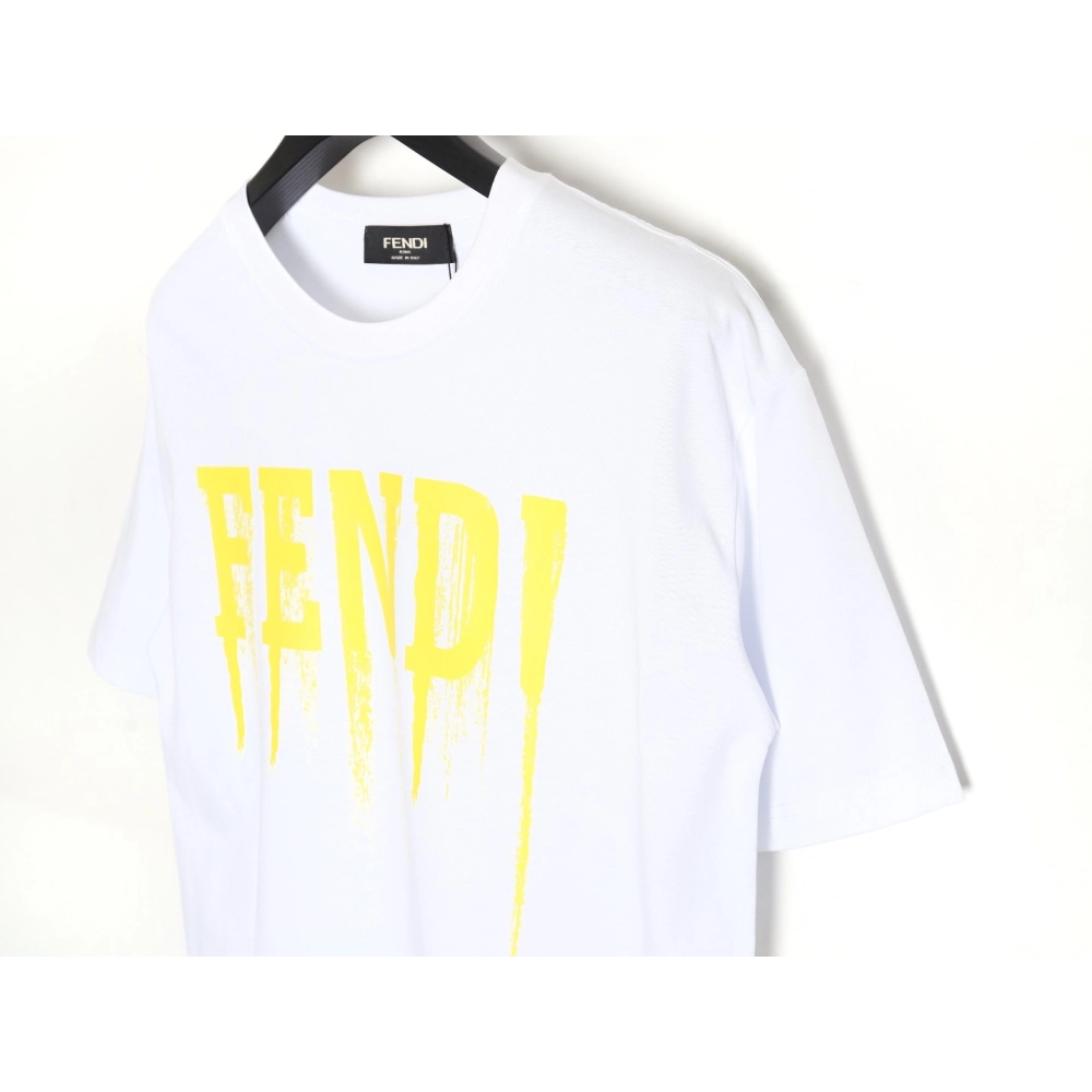 Fendi 24SS painted lettering short-sleeved T-shirt,All order with free shipping Fendi