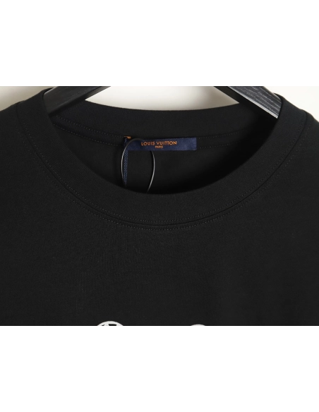 Reps Louis Vuitton Funny Bear Short Sleeve T-Shirt_TSK1,All order with free shipping Reps Louis Vuitton