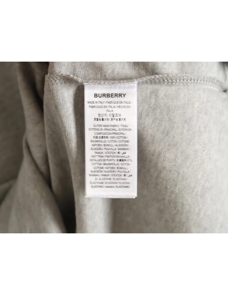 Burberry V-neck stitching round fake two-piece hem warhorse short-sleeved T-shirt,All order with free shipping Burberry