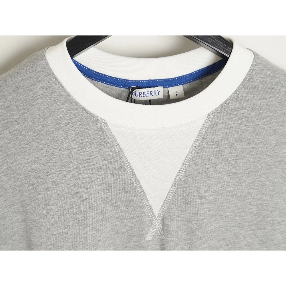 Burberry V-neck stitching round fake two-piece hem warhorse short-sleeved T-shirt,All order with free shipping Burberry