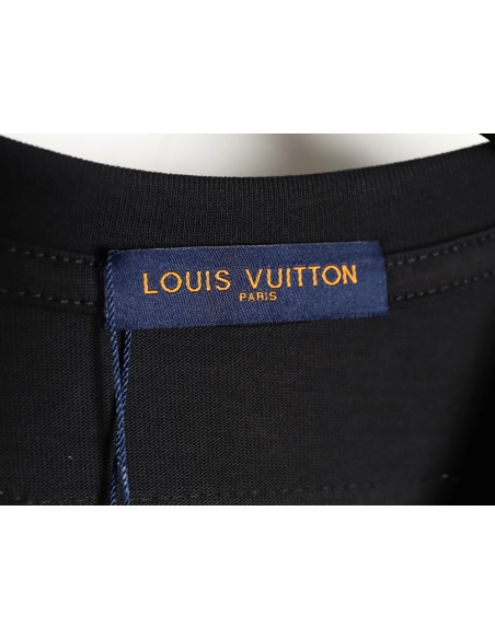 Reps Louis Vuitton LV 24SS Peace Dove Short Sleeve T-Shirt_TSK1,All order with free shipping Reps Louis Vuitton