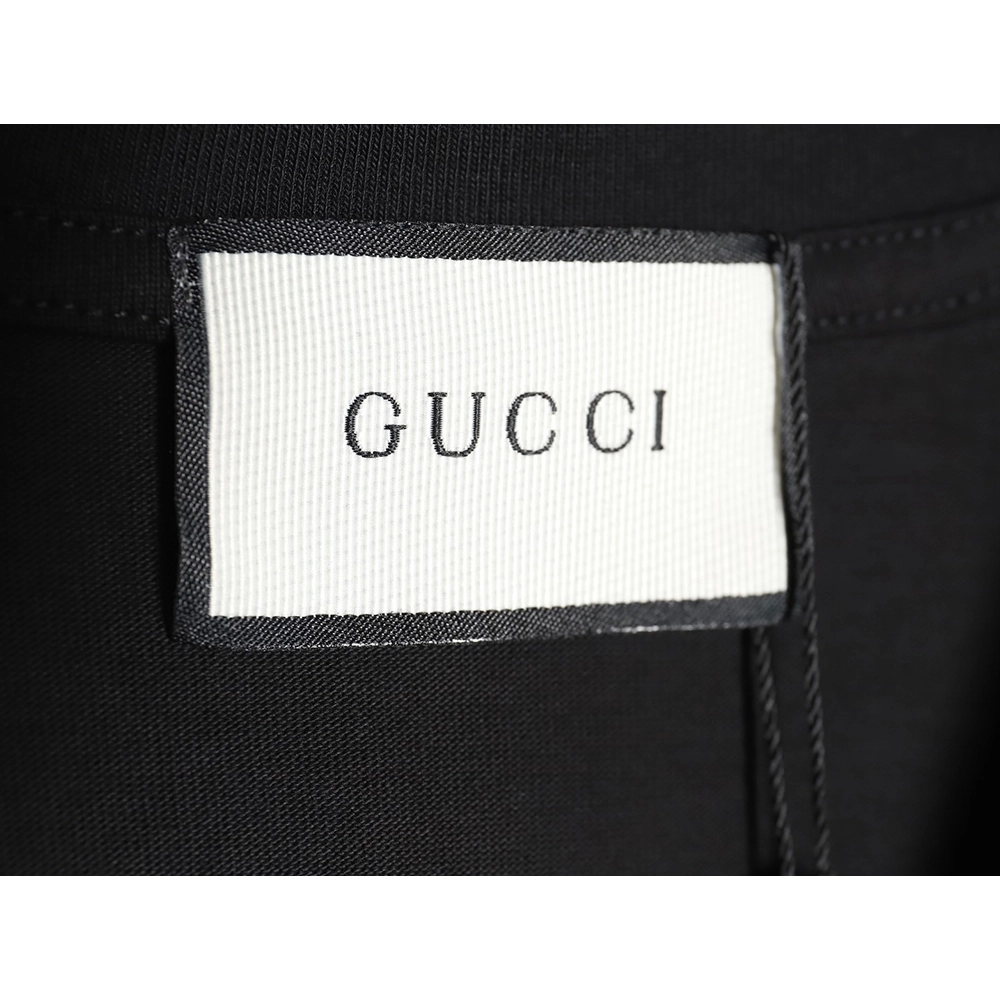 Reps Gucci 24SS three-dimensional lettering short-sleeved T-shirt,All order with free shipping Reps Gucci