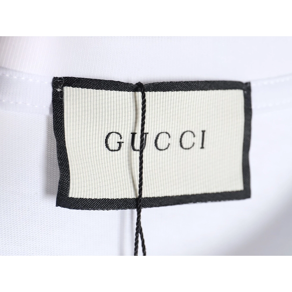 Reps Gucci 24SS three-dimensional lettering short-sleeved T-shirt,All order with free shipping Reps Gucci