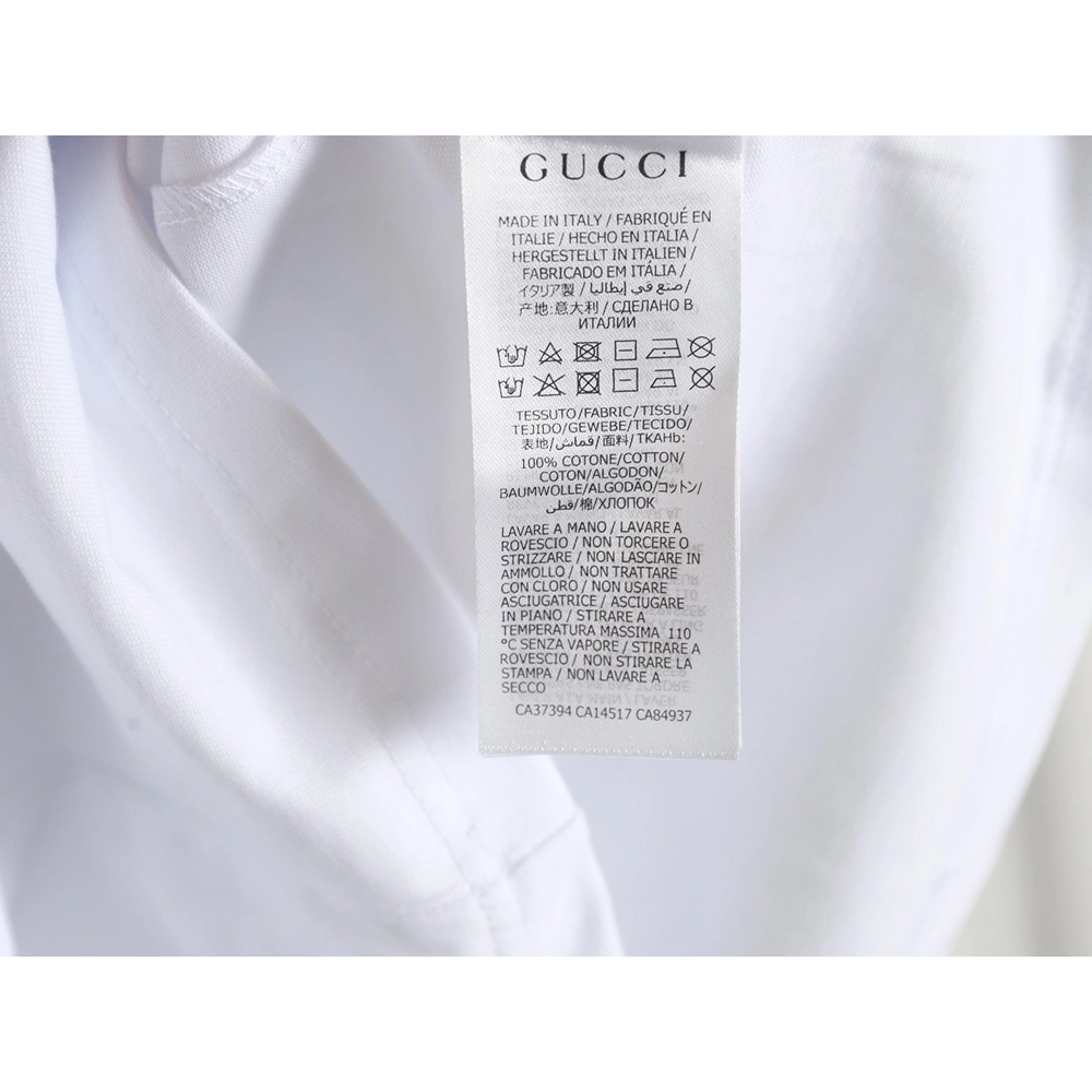 Reps Gucci 24SS three-dimensional lettering short-sleeved T-shirt,All order with free shipping Reps Gucci