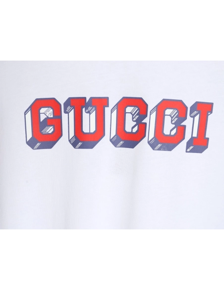 Reps Gucci 24SS three-dimensional lettering short-sleeved T-shirt,All order with free shipping Reps Gucci