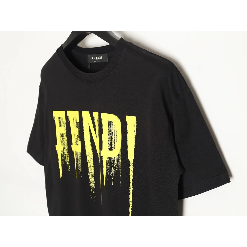 Fendi 24SS painted letter short-sleeved T-shirt,All order with free shipping Fendi