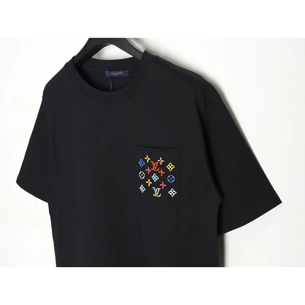 Reps Louis Vuitton Pocket Colorful Presbyopia Colorful Embroidered Short Sleeve T-Shirt,All order with free shipping Reps Louis 