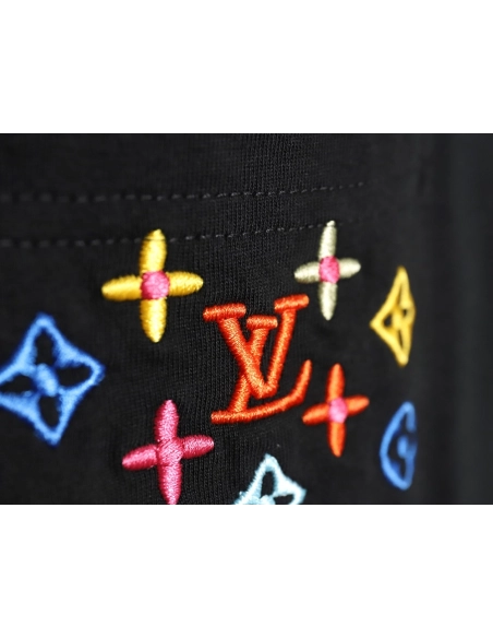 Reps Louis Vuitton Pocket Colorful Presbyopia Colorful Embroidered Short Sleeve T-Shirt,All order with free shipping Reps Louis 