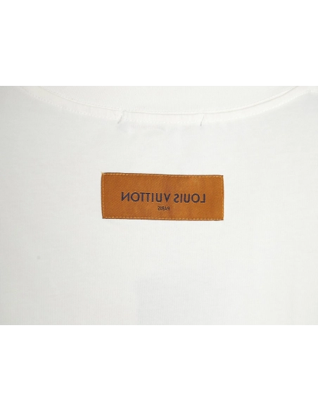 Reps Louis Vuitton Pocket Colorful Presbyopia Colorful Embroidered Short Sleeve T-Shirt,All order with free shipping Reps Louis 