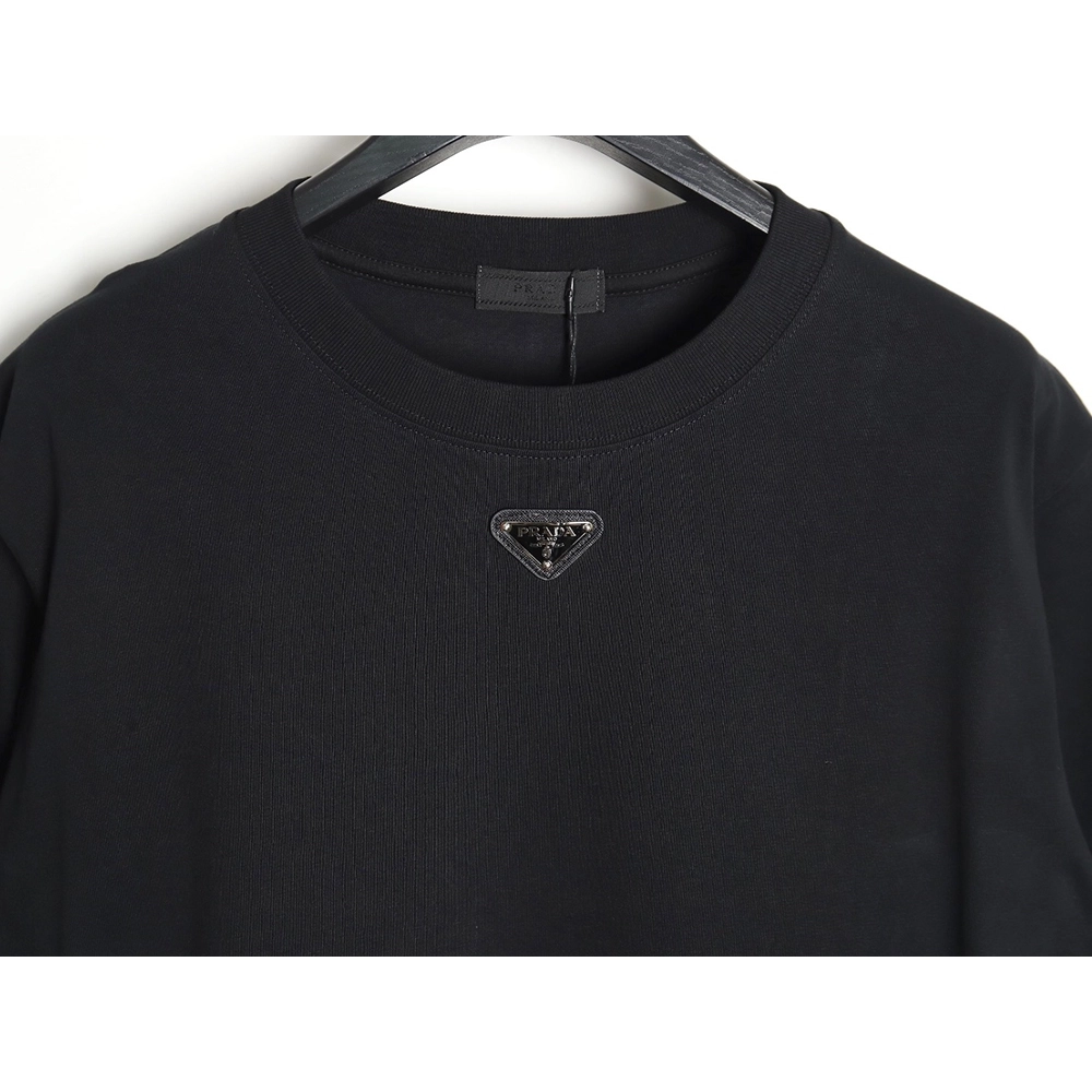 Prada collar metal triangle logo short-sleeved T-shirt,All order with free shipping Prada
