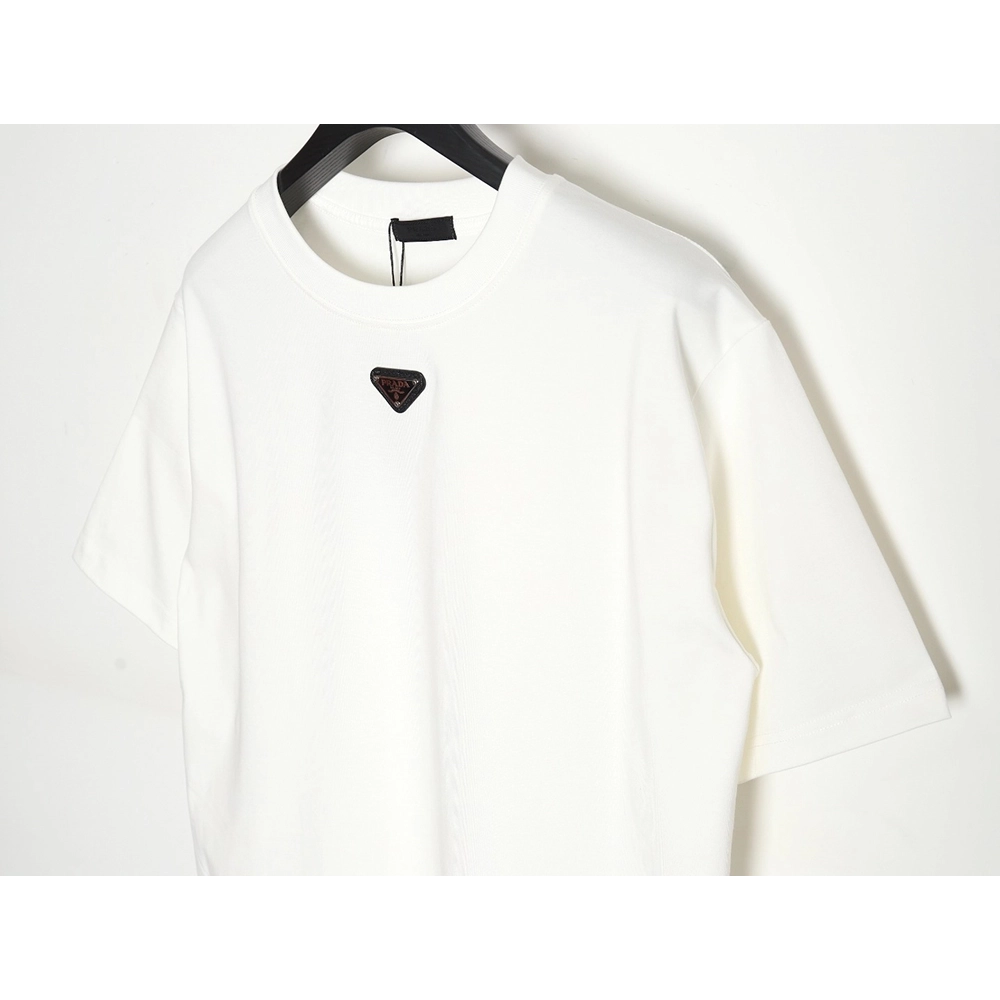 Prada collar metal triangle logo short-sleeved T-shirt,All order with free shipping Prada