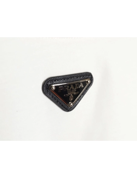 Prada collar metal triangle logo short-sleeved T-shirt,All order with free shipping Prada