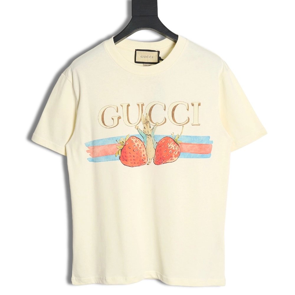 Reps Gucci 24ss classic letter LOGO strawberry print T-shirt,All order with free shipping Reps Gucci