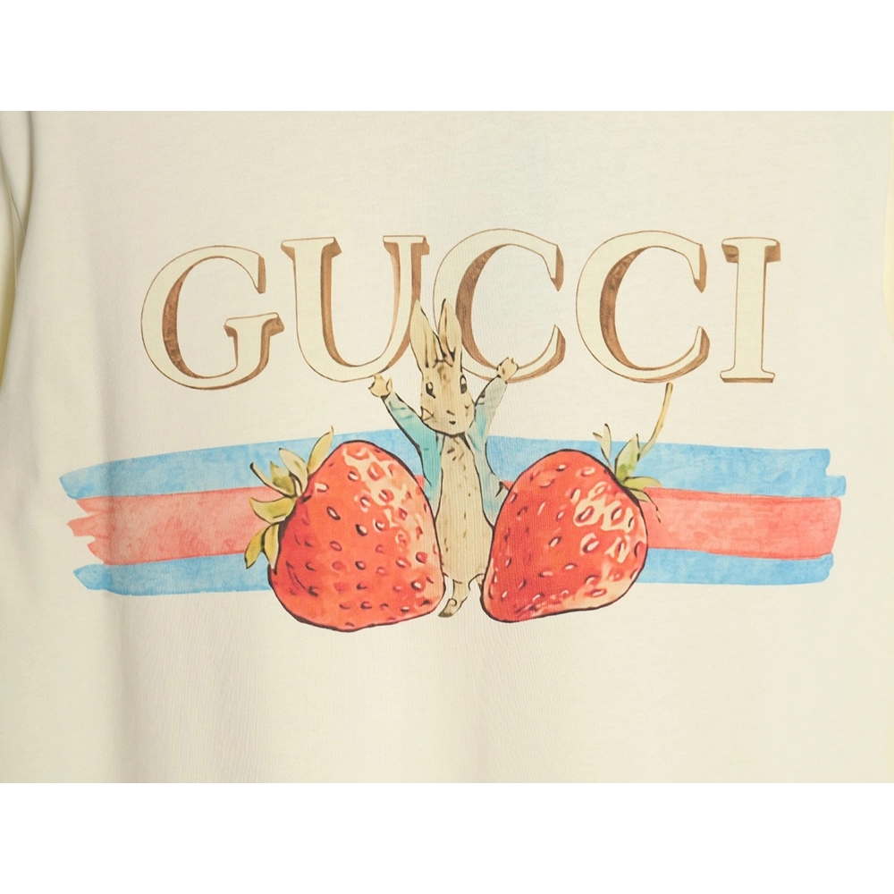 Reps Gucci 24ss classic letter LOGO strawberry print T-shirt,All order with free shipping Reps Gucci