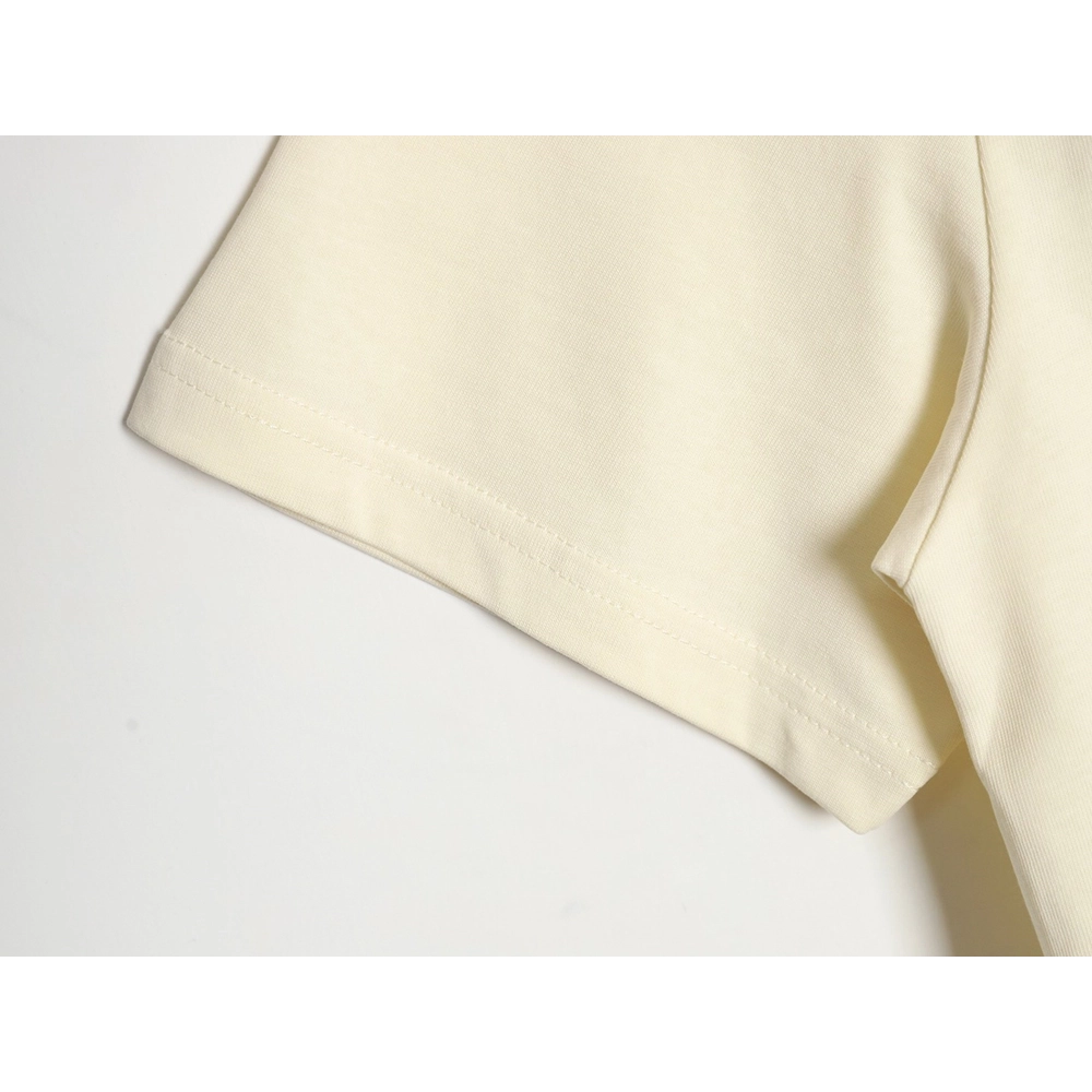 Reps Gucci 24ss classic letter LOGO strawberry print T-shirt,All order with free shipping Reps Gucci