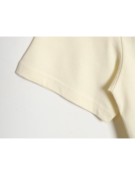 Reps Gucci 24ss classic letter LOGO strawberry print T-shirt,All order with free shipping Reps Gucci
