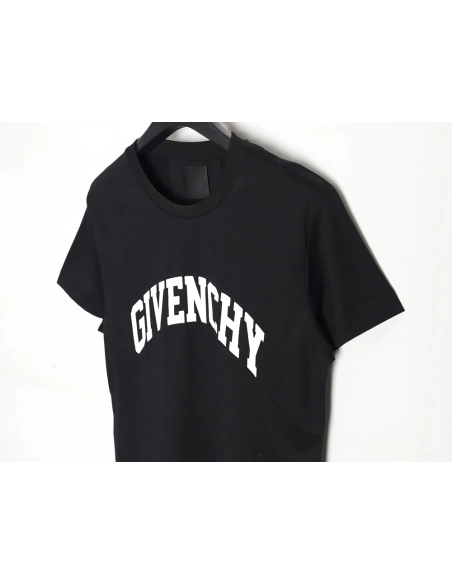 Givenchy 23SS arc printed letter short-sleeved T-shirt,All order with free shipping Givenchy