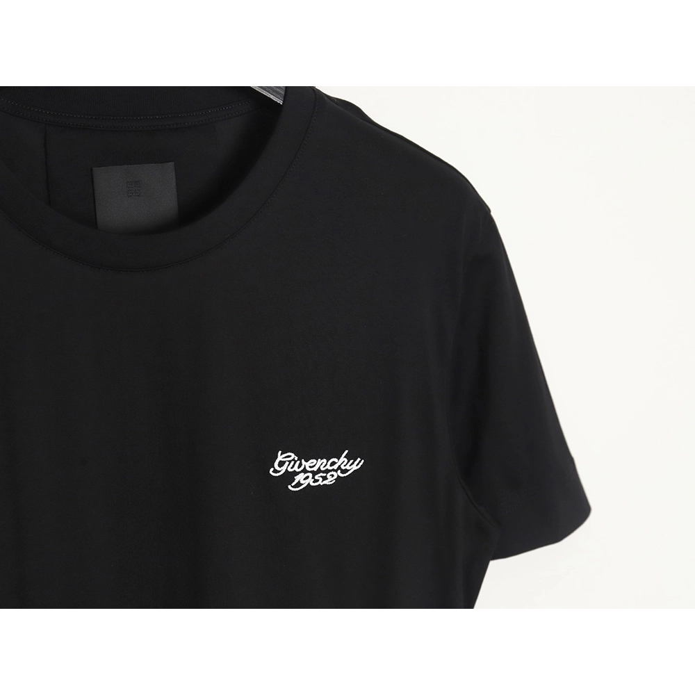 Givenchy 24SS 1952 embroidered T-shirt TSK1,All order with free shipping Givenchy