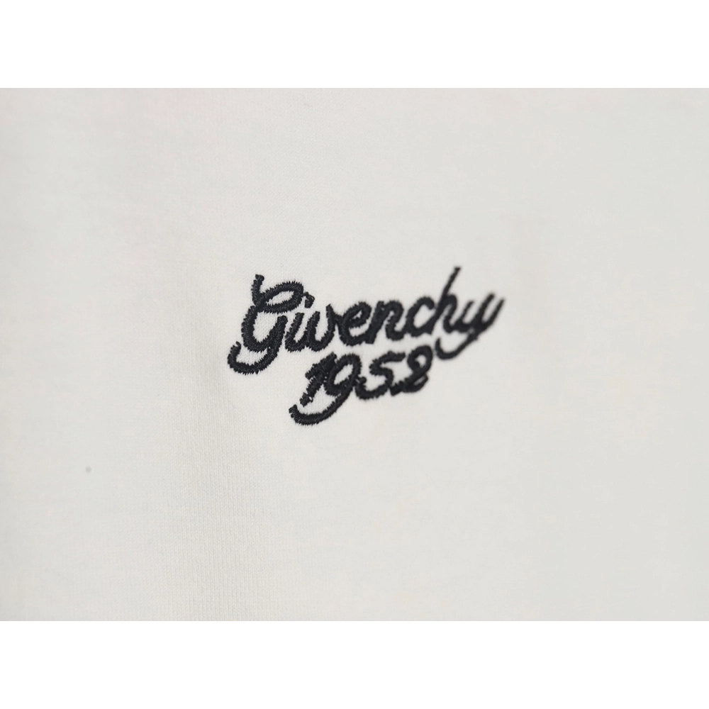 Givenchy 24SS 1952 embroidered T-shirt,All order with free shipping Givenchy