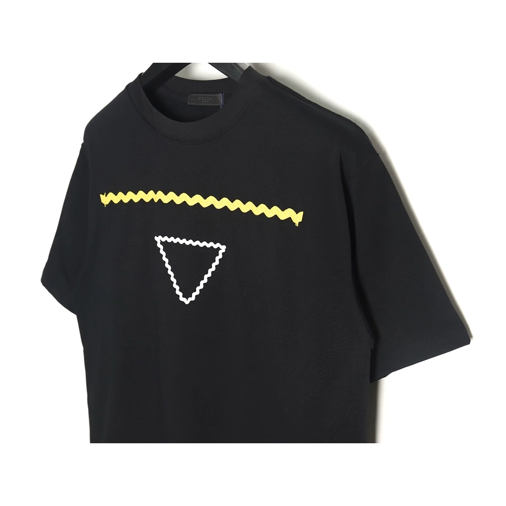 Prada wavy line triangle embroidered short-sleeved T-shirt TSK1,All order with free shipping Prada
