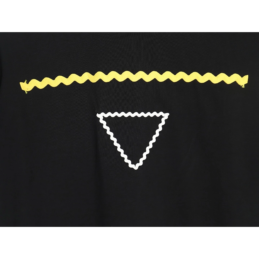 Prada wavy line triangle embroidered short-sleeved T-shirt TSK1,All order with free shipping Prada