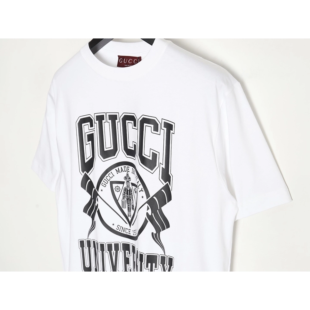 Reps Gucci University Crest Printed Round Neck Short Sleeve T-Shirt,All order with free shipping Reps Gucci