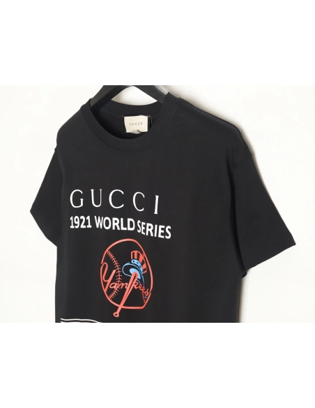 Reps Gucci 1921 Commemorative Edition Letter Print Short Sleeve T-Shirt TSK1,All order with free shipping Reps Gucci
