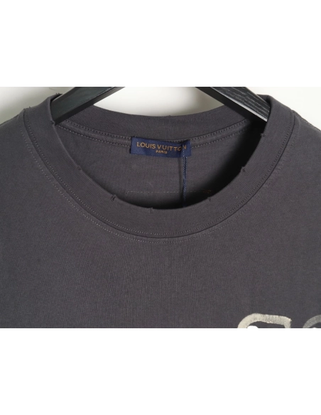 Reps Louis Vuitton washed damaged hand-painted round neck T-shirt,All order with free shipping Reps Louis Vuitton